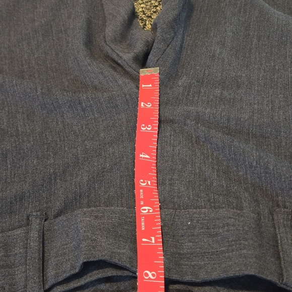 Daisy Fuentes Gray Flared Pants 4 Pockets Zip Button Closure Women size 2 (XS) - Picture 12 of 16